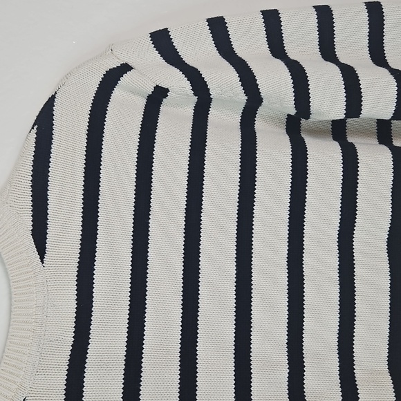 GAP Striped Black & Cream Knit Sweater XS - Picture 10 of 16